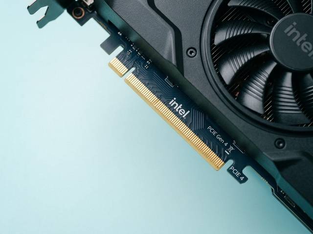 Intel Arc Update Adds Pre-Compiled Shaders to Cut Game Load Times